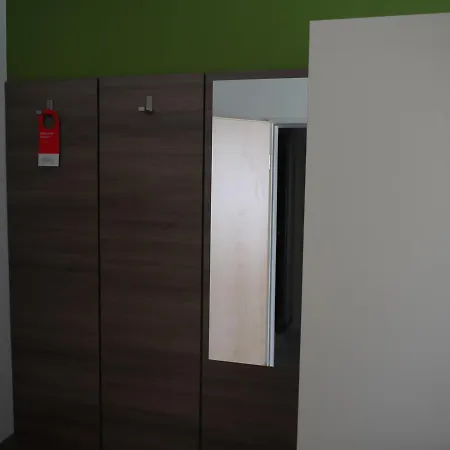 Отель Ruhrstadtarena Херне