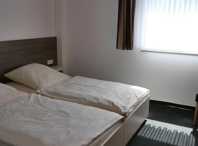 Hotel Ruhrstadtarena 2*