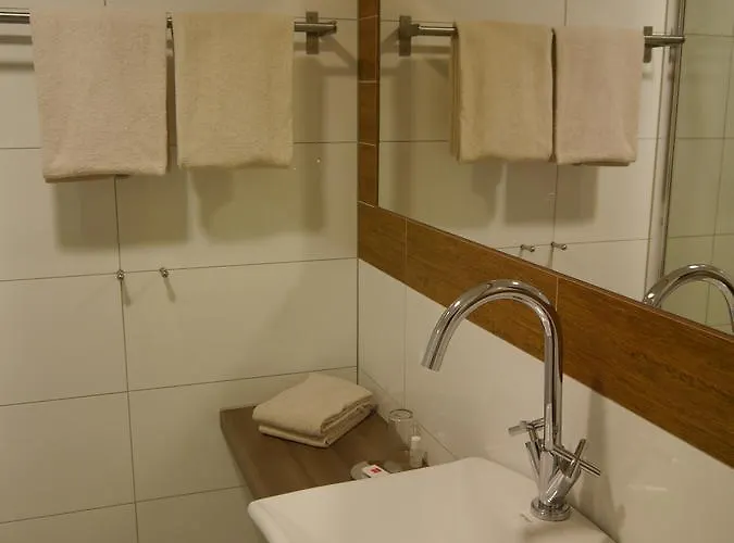 Hotel Ruhrstadtarena 2*